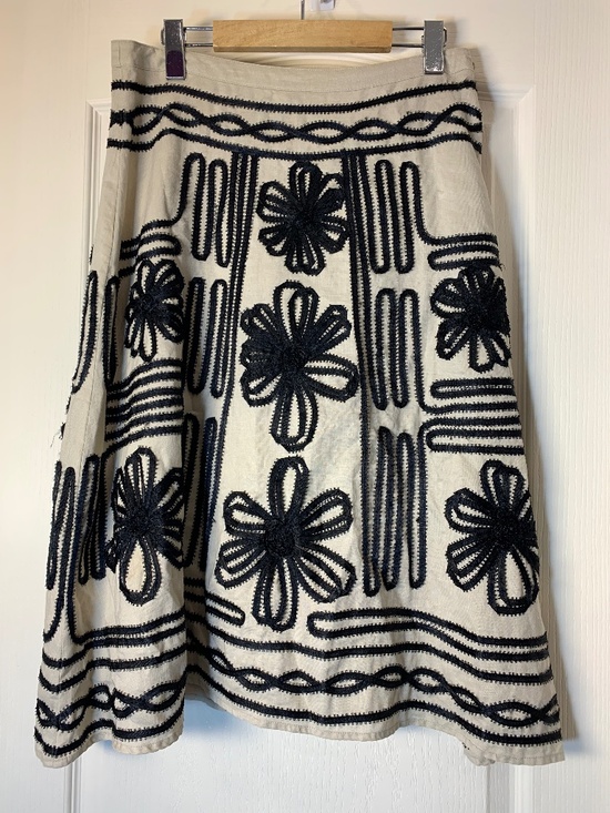 Anne Carson Dresses & Skirts - Women’s Embroidered A-Line Skirt in Cream and Black